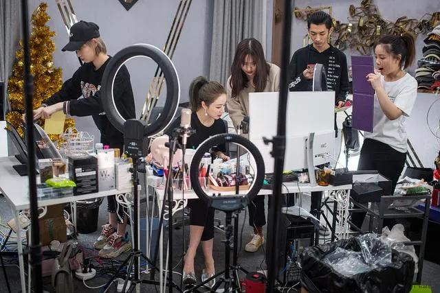 鐩存挱骞冲彴鎼缓绛栧垝鏂规,鐩存挱杩愯惀鏂规绛栧垝妯℃澘