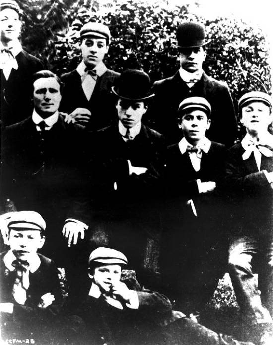 卓别林10部电影完整版,卓别林影片流浪汉