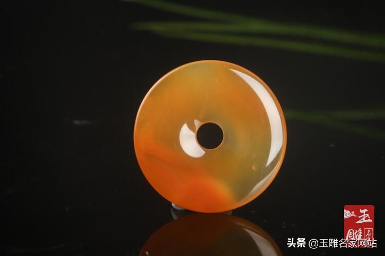 黄龙玉的颜色遇冷为什么会变色,黄龙玉为什么越来越多杂质