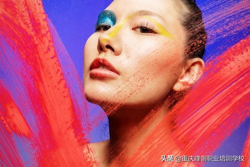 想学新娘妆跟高级妆怎么选,2019年新娘跟妆价目表