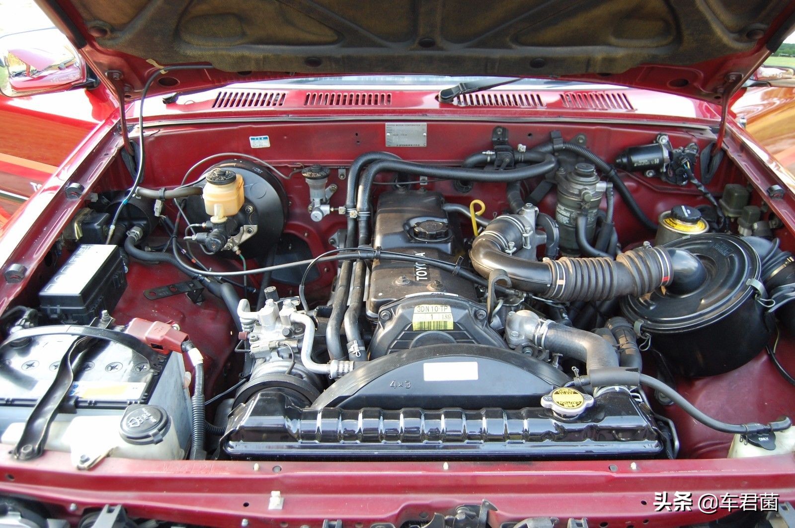 丰田hilux皮卡车,丰田老款皮卡hilux