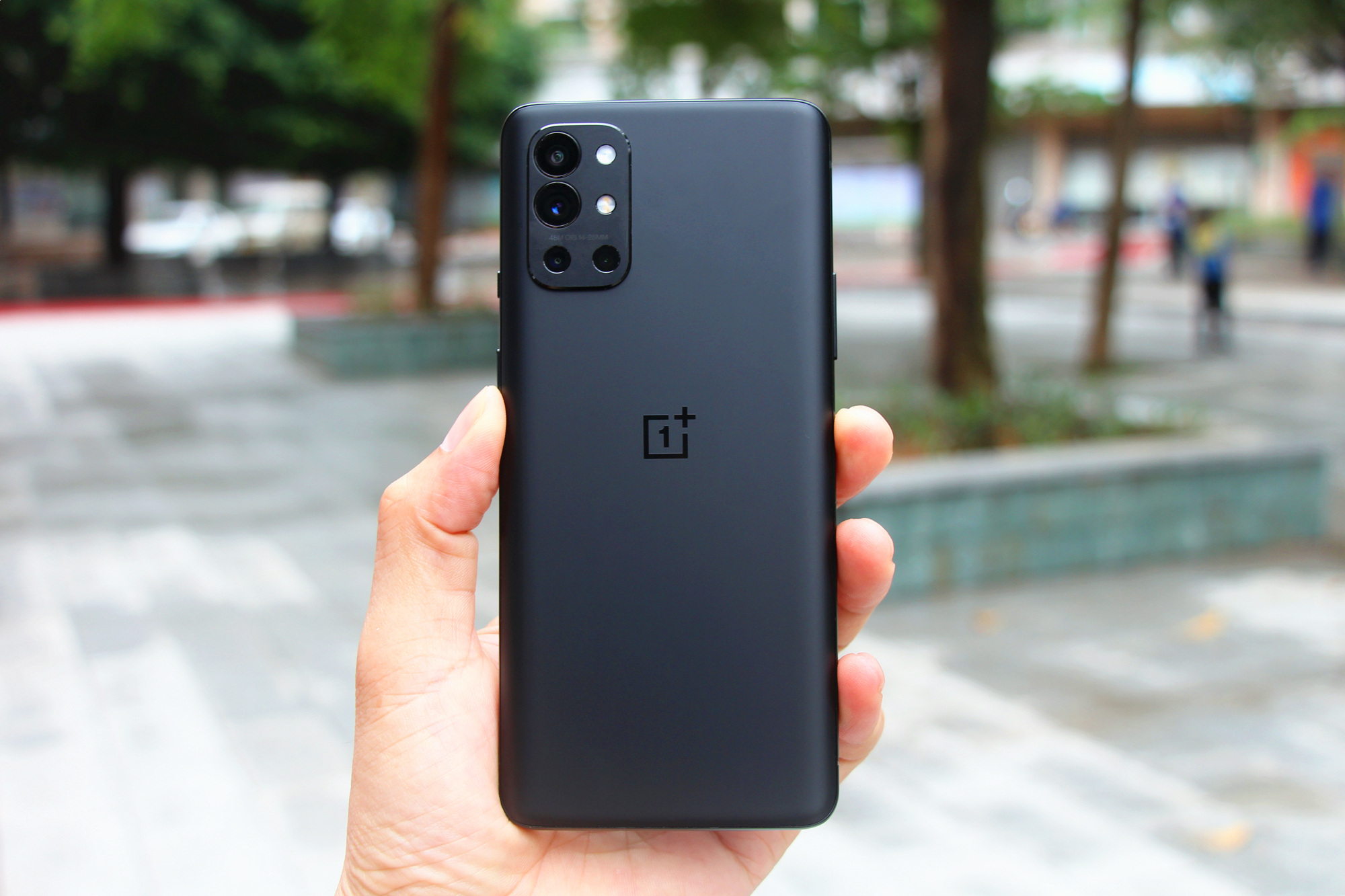 一加9r什么时候可以升级coloros13,高刷高色域全面屏