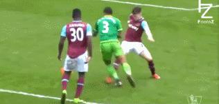 诺伊尔和内马尔点球大战,诺伊尔扑出内马尔单刀