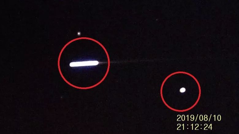 尾部存在羽流！美内华达州有不明物体飞过，有人拍下4分13秒视频