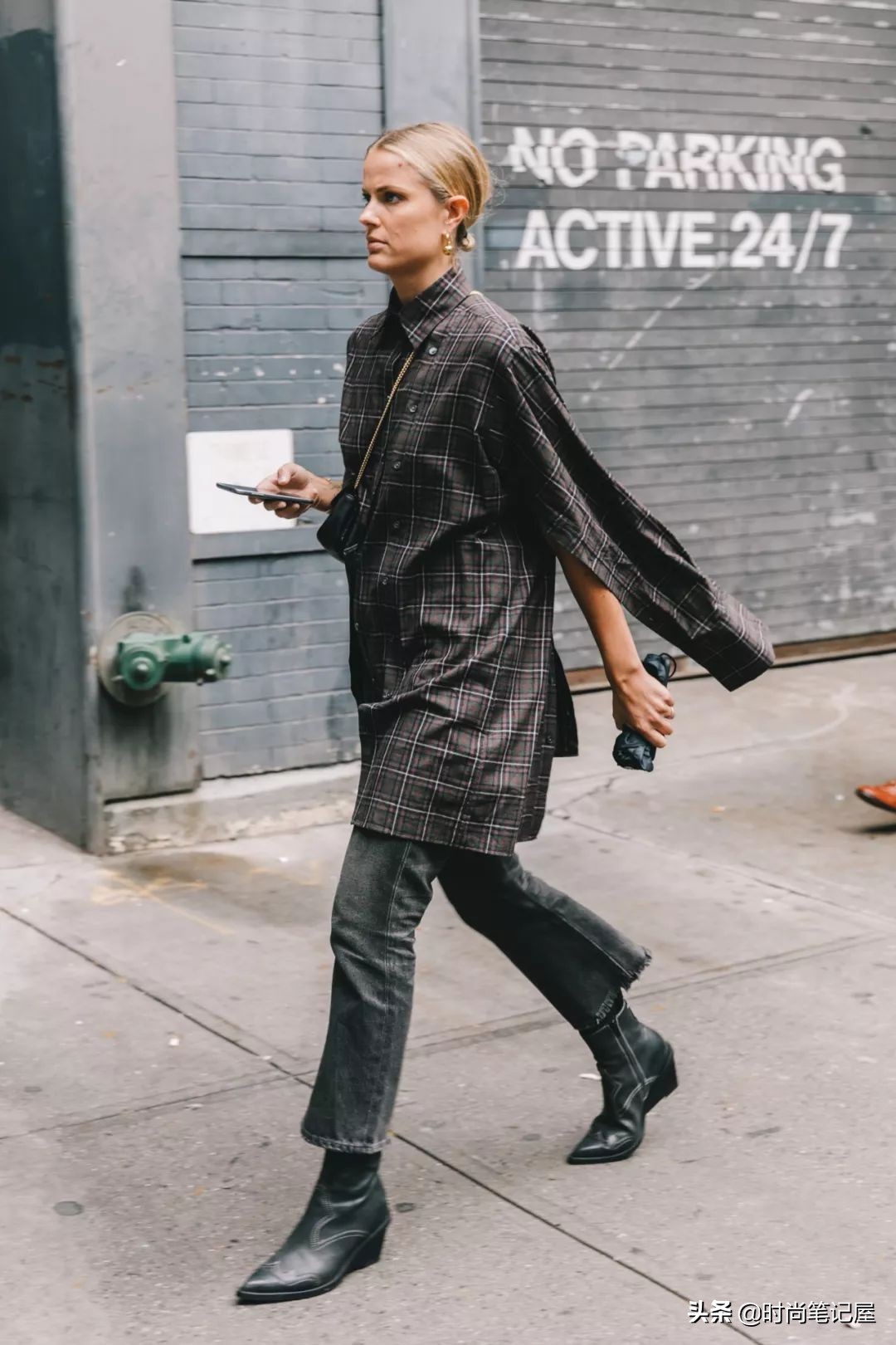 裙子秋冬款搭长筒靴,裙子秋冬款配长筒靴