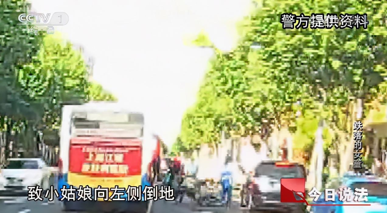 保姆送孩子上学途中被车撞伤,保姆接孩子被撞谁承担责任