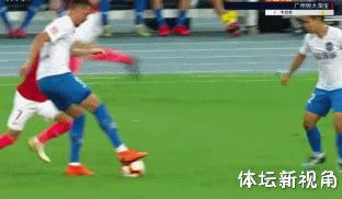 中超裁判误判频出国安,中超裁判判点球霸气瞬间