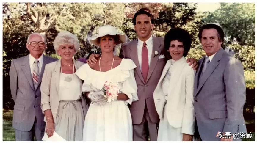 星巴克创始人舒尔茨励志视频,星巴克创始人谈创业