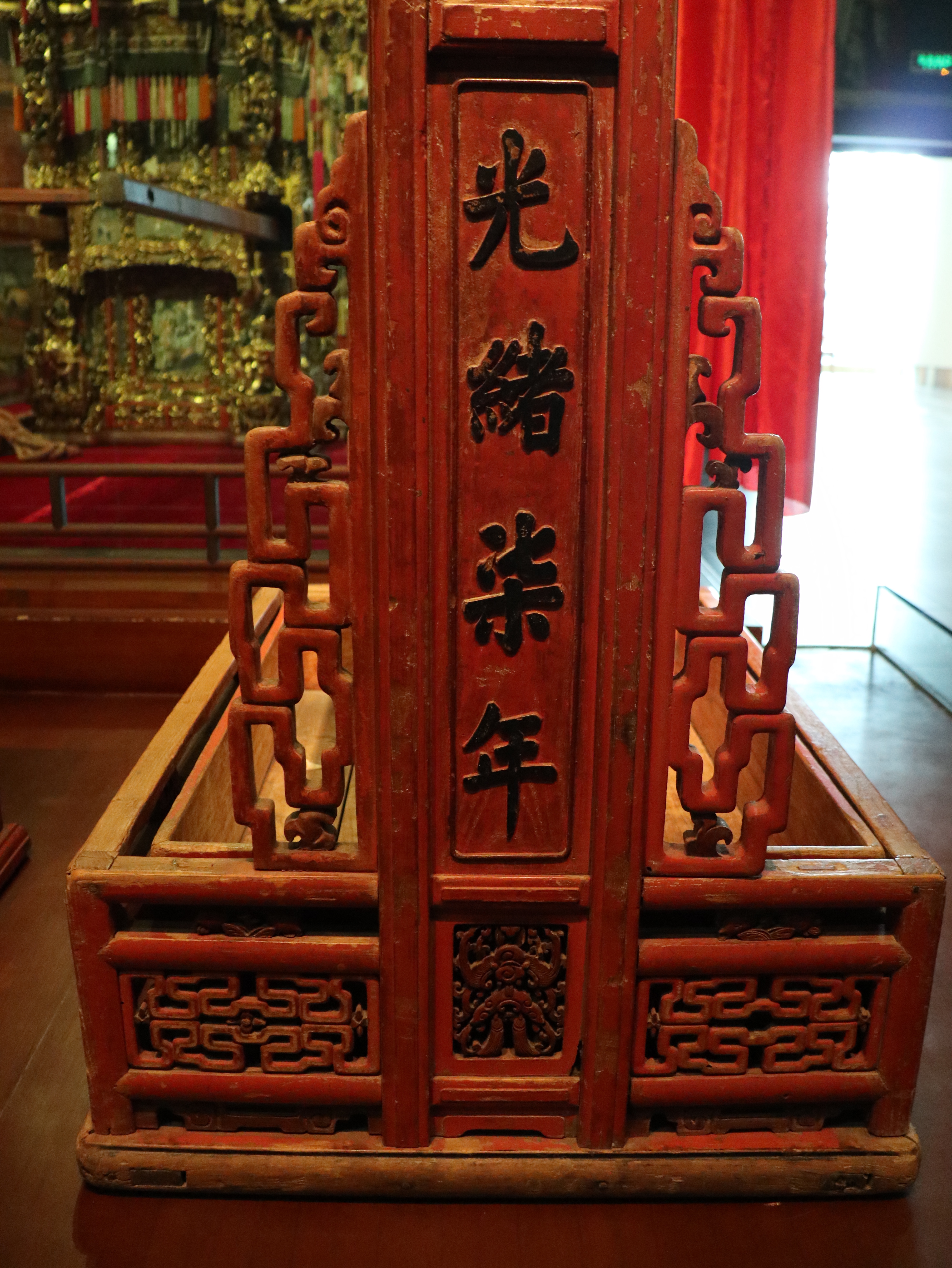 从国家宝藏最美花轿说起，江浙女儿出嫁的十里红妆到底有多燃