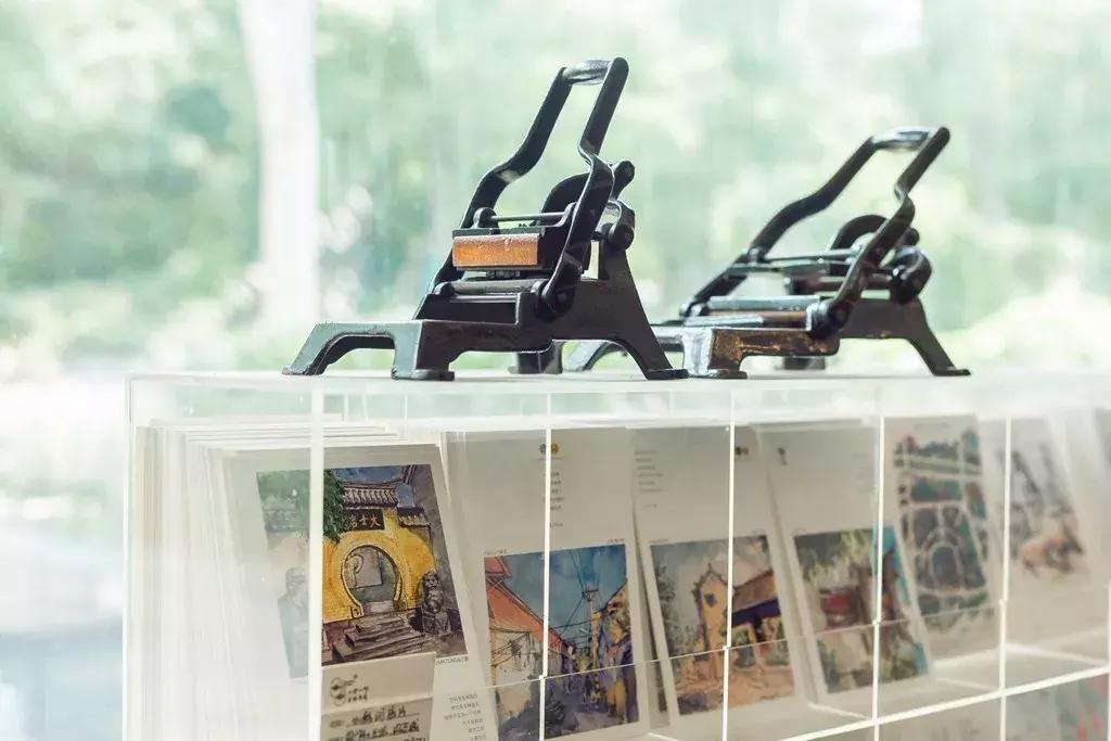 独此一家，机器跨越百年，户部山上的这家小店印出家乡生活的墨迹