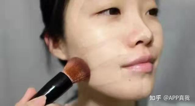 对毛孔友好的粉底液不卡粉起皮,毛孔粗大堵塞什么粉底液好不卡粉