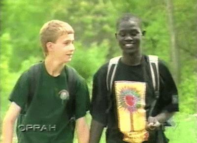 用零花钱给非洲挖了1000多口井，只因孩子的眼泪是那里最干净的水