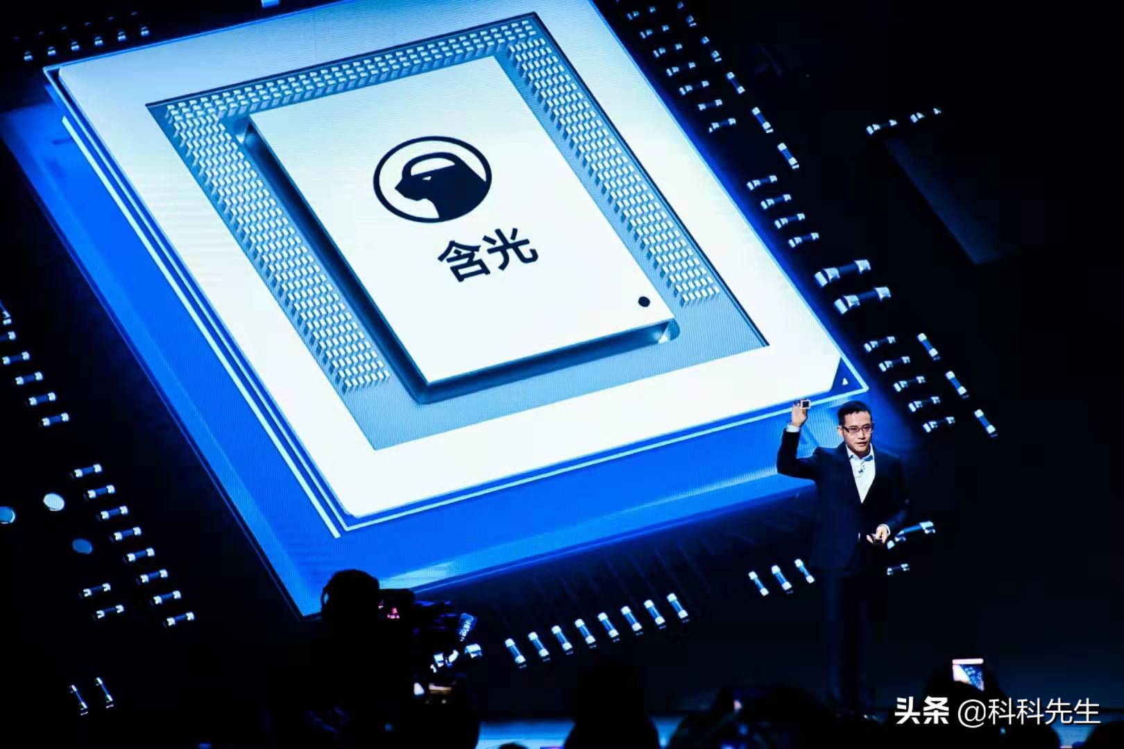 马云是从未来世界穿越时空来的吗,马云过去现在将来