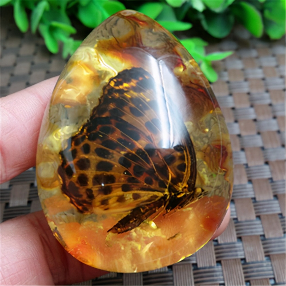 真假琥珀蜜蜡的鉴别,蜜蜡手串的种类及鉴别