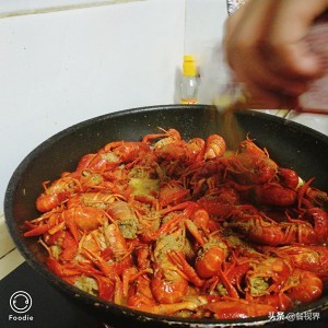 小龙虾最简单的做法去头的小龙虾,六种小龙虾哪种做法最好吃