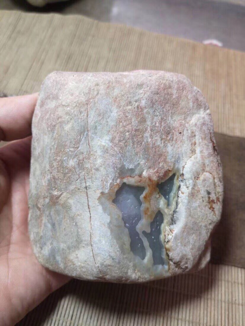 翡翠开窗都是开最好的位置吗,翡翠没开窗和开窗之后