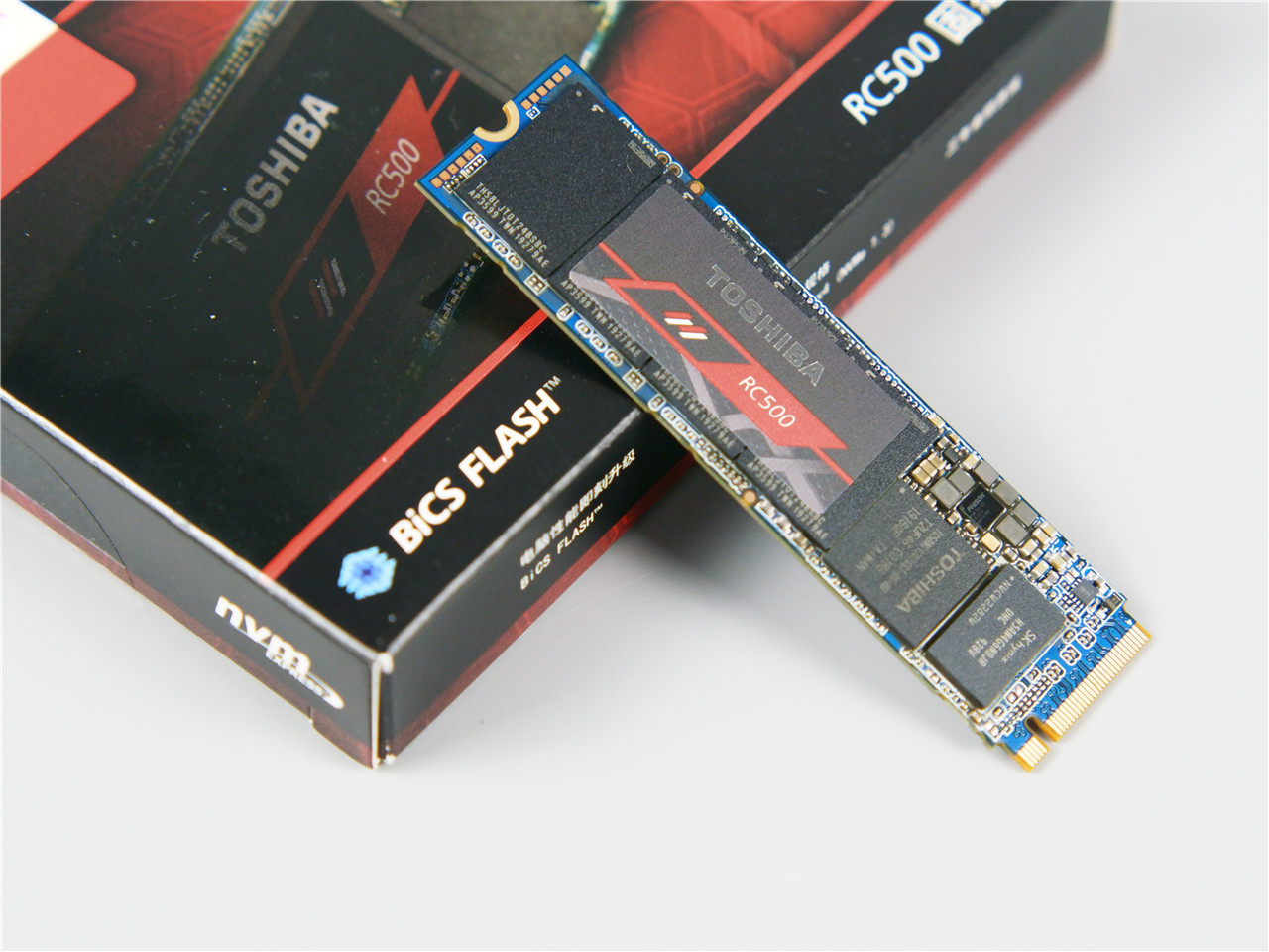 东芝rc500需要散热吗,rc500固态硬盘推荐