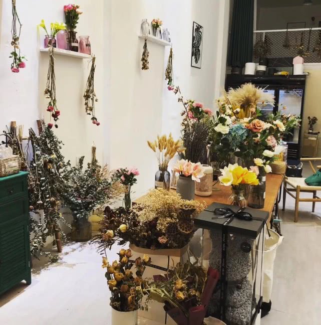 开花店如何在抖音上赚钱,开一个花店可以赚钱吗