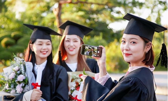 应届生社招靠谱还是校招靠谱,求职类型社招校招和实习