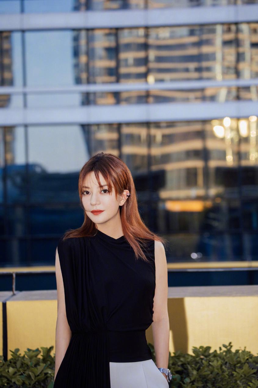 网红脸已经过时了,网红脸大势已去回归自然脸高级脸