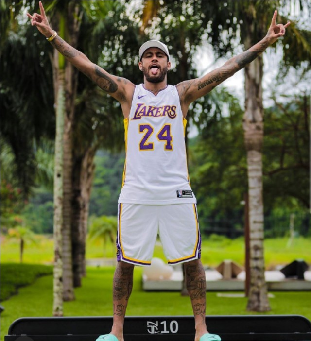 疫情叫停的足球联赛,疫情严重的国家足球联赛