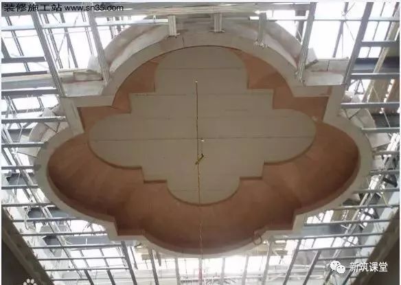 轻钢龙骨石膏板造型吊顶施工视频,石膏板天花吊顶施工全过程