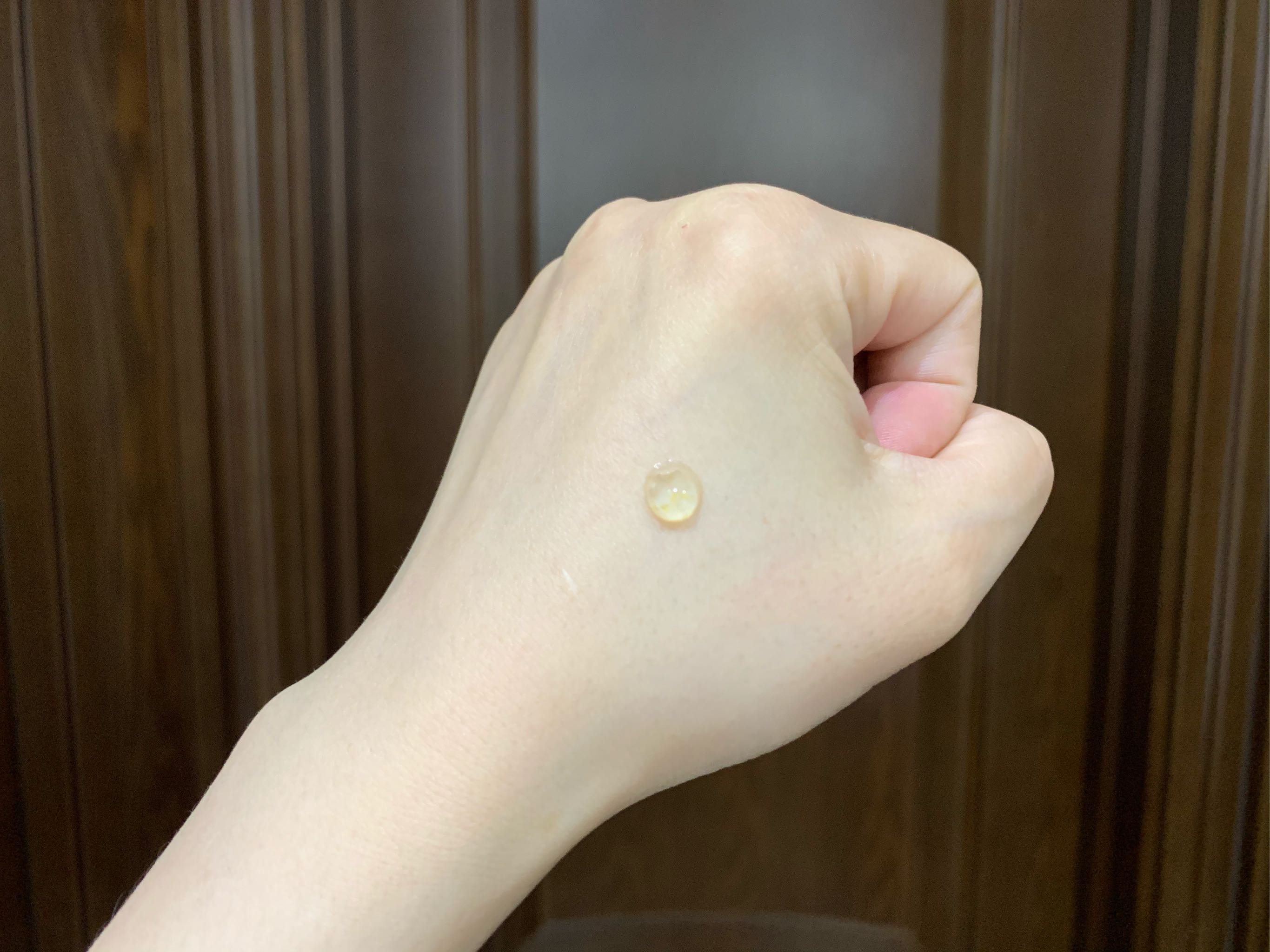 香奈儿眼精华怎么样,欧舒丹亮晶晶眼精华试用装