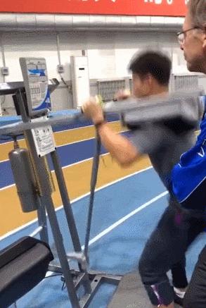 9.98秒，苏炳添打碎亚洲百米赛纪录，创造黄种人的神话，一战封神