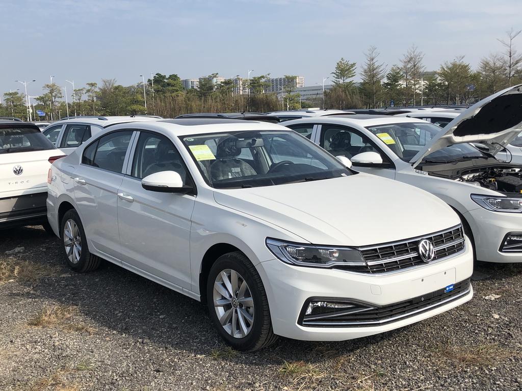 宝来小车一般1公里多少钱油费,雷凌双擎和宝来一年油费多少