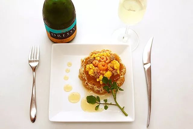 米其林轮胎与美食,米其林做轮胎的同时又做美食