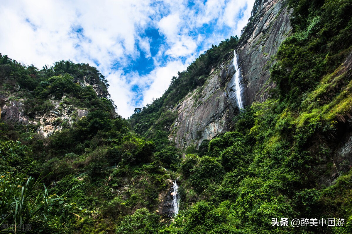 中国4大瀑布，个个雄伟壮观，气吞山河，每一处都会震撼你的心灵