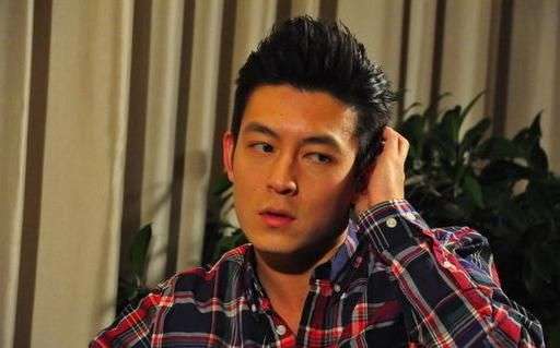 陈冠希谢霆锋对比照片,陈冠希与谢霆锋近照对比