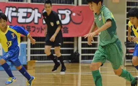 日本3比0伊朗进决赛,日本3:0伊朗足球