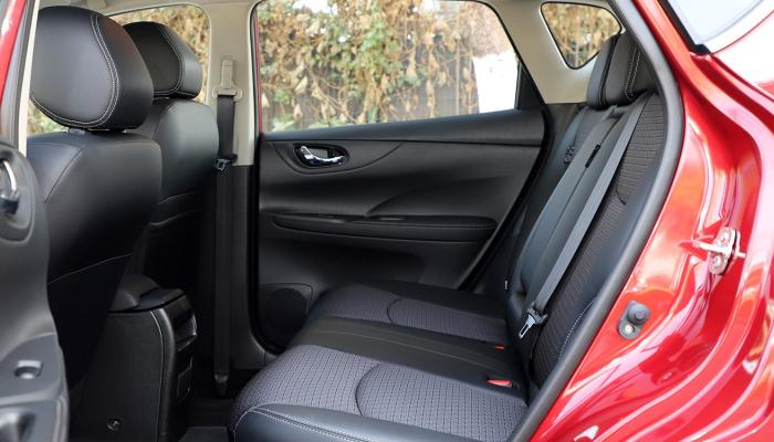 和飞度同级别的两厢车,性价比高的日系车飞度