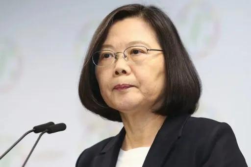 管姚：蔡英文趁早醒醒别装睡了，看看特朗普怎么掂量“台湾牌”