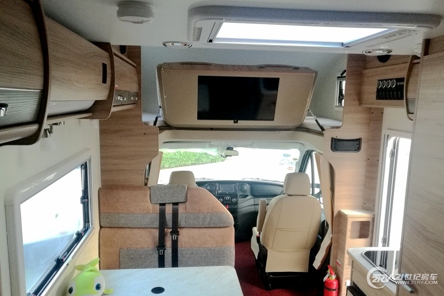 双逆变器+330W太阳能中通驰维6600售价46.98万元