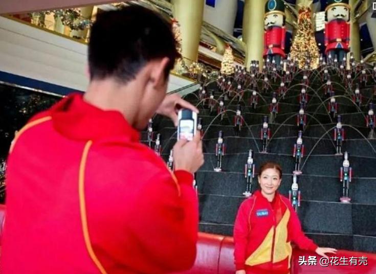 刘诗雯惨败日本无缘8强,17年刘诗雯朱雨玲争议球