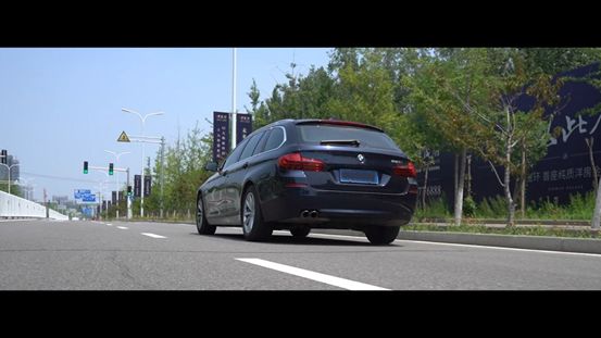 2022宝马5系瓦罐旅行版手动,30万左右宝马5系瓦罐