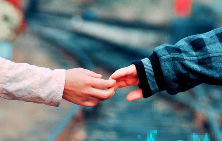 父母重男轻女害了女儿一生后续,父母重女轻男导致我被抛弃