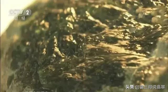 翡翠原石切了卖还是当赌石卖好,那些年切垮的翡翠原石