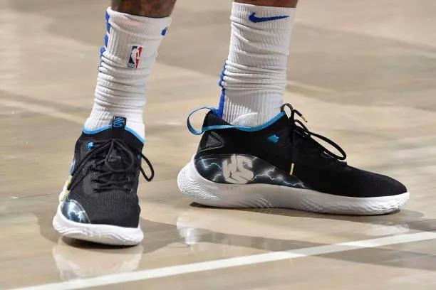 NBA球员上脚：卡鲁索穿安踏球鞋，巴特勒的驭帅14很骚气