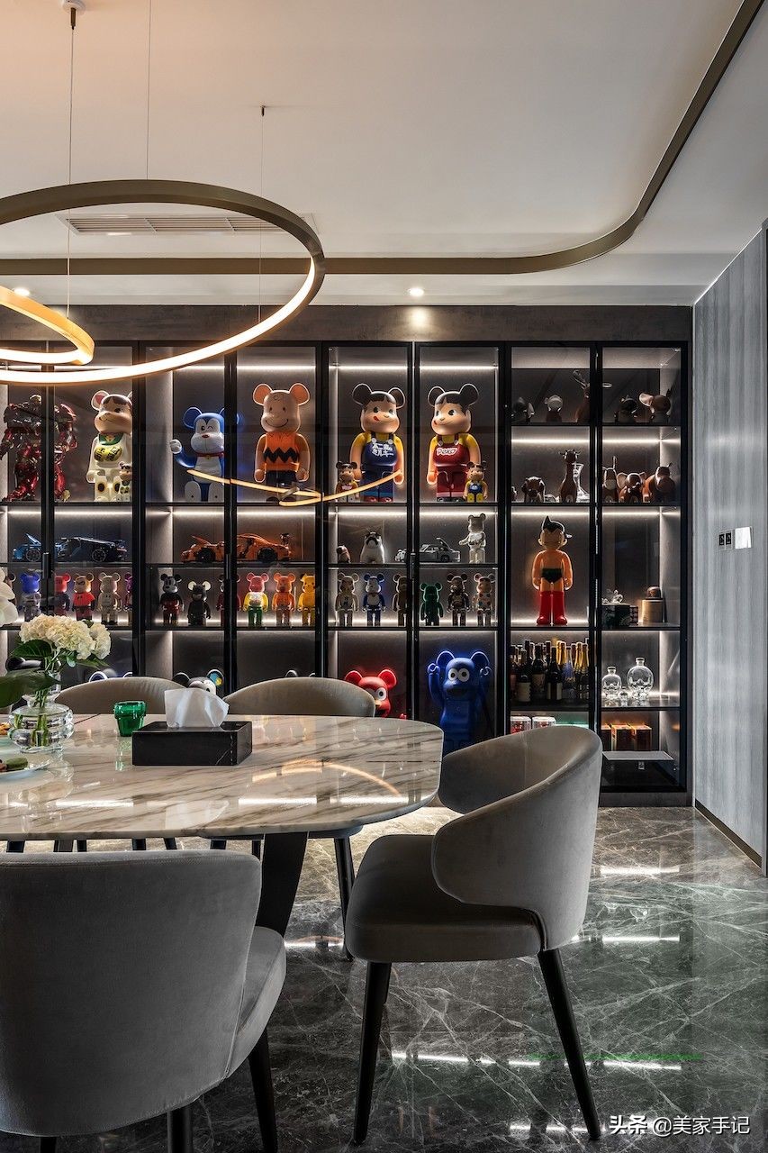 高级黑白灰风格小户型,三室一厅黑白灰装修效果中户