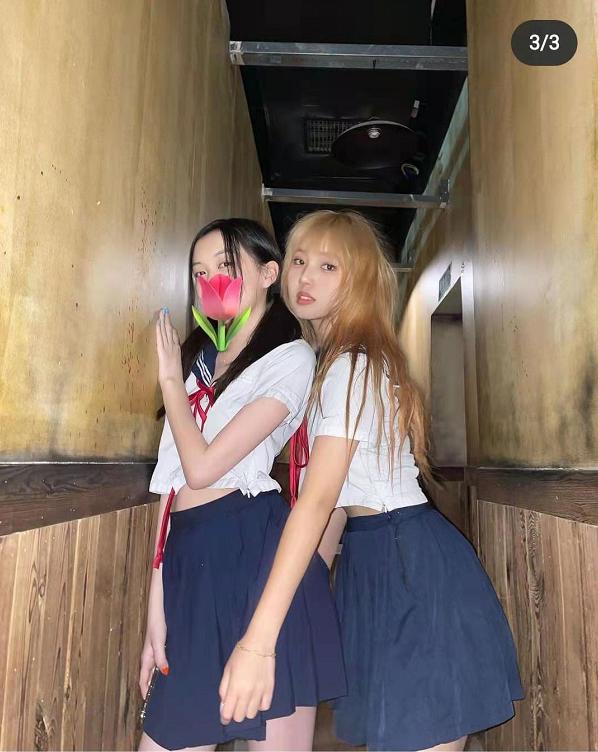 16岁李嫣近况模样大变,13岁李嫣罕见晒与闺蜜合照