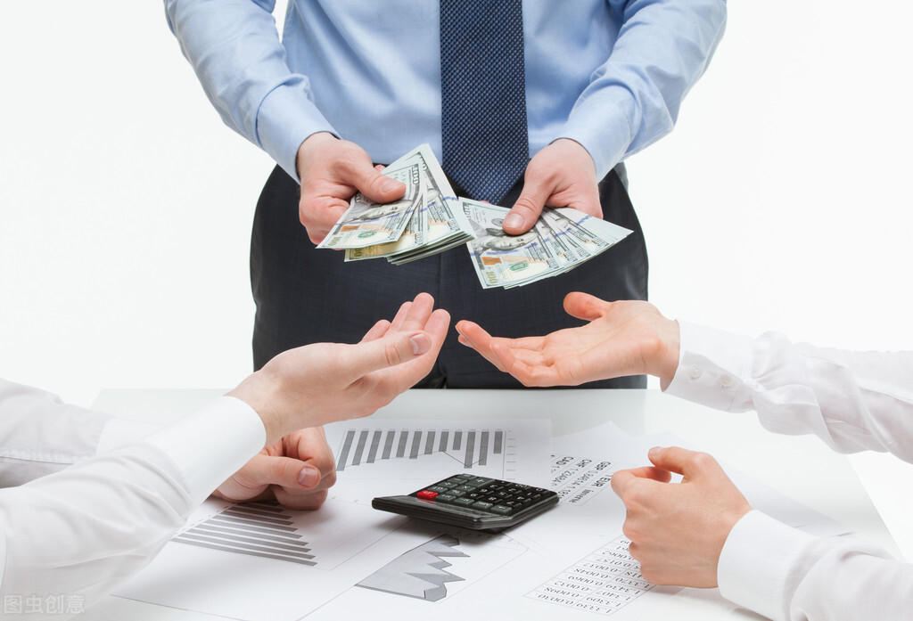 微信是免费的但是它怎么盈利呢,微信通过什么来盈利