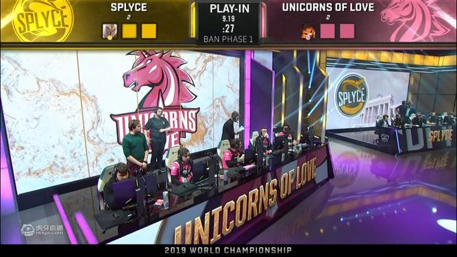 *牙虎**直播竟让性感美女在线换衣服，真相竟然是这样