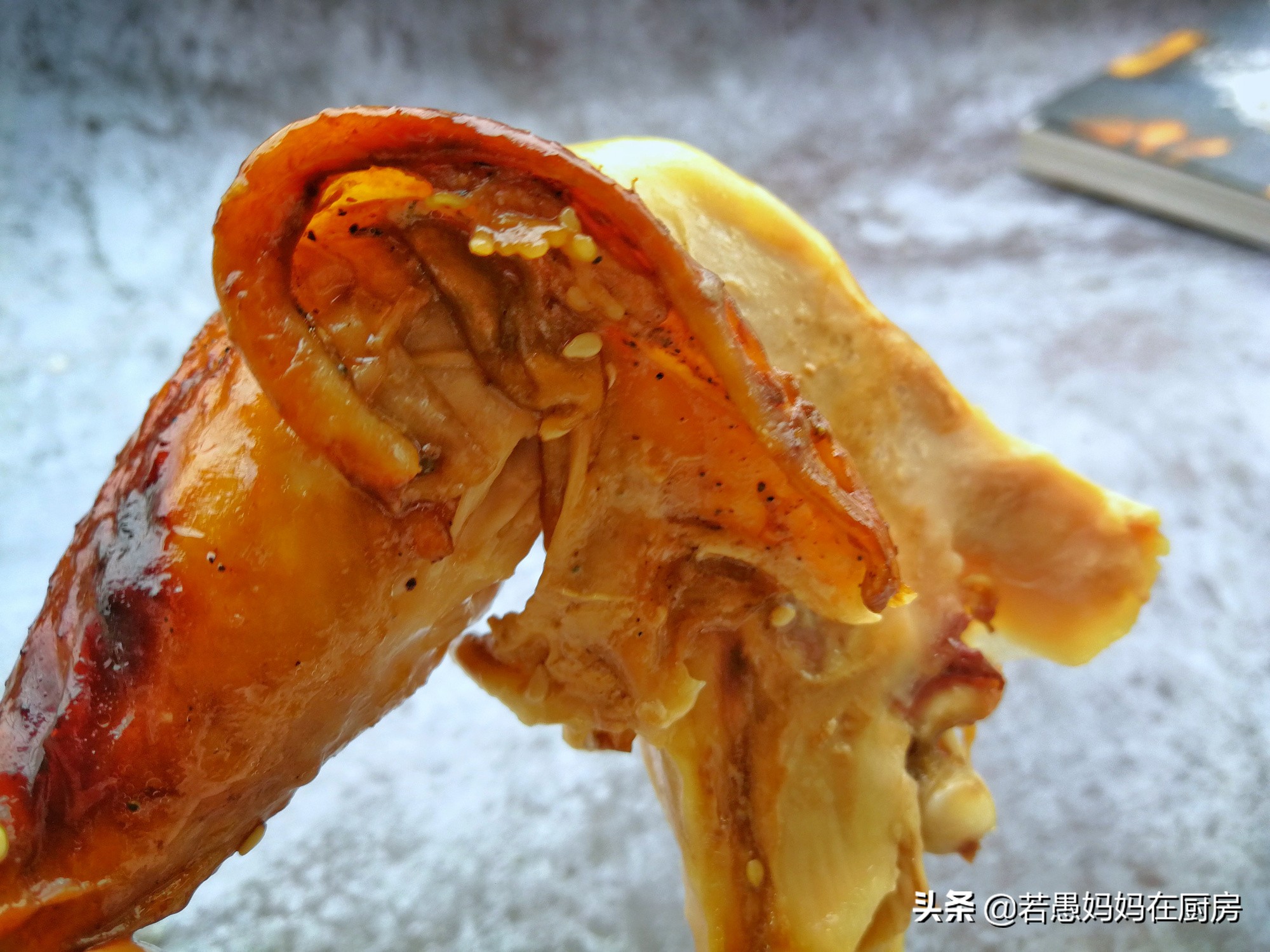 脆皮烤鸡做法烤箱家庭版,教你在家自制烤箱烤鸡