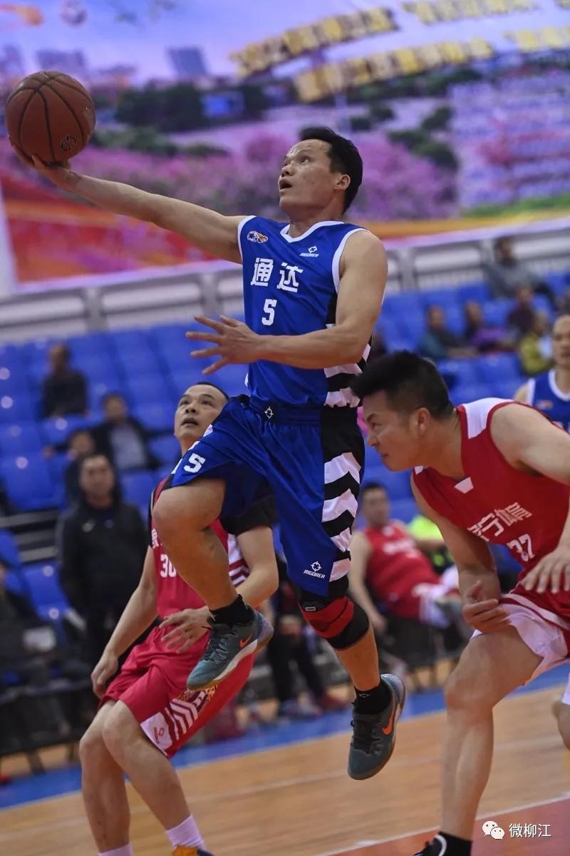 宸呭嘲涔嬫垬瓒呯噧瑙嗛,宸呭嘲瀵瑰喅瓒呯噧