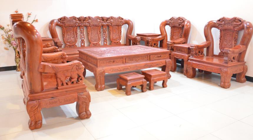 布艺沙发和皮沙发哪个更显高级感,最新布艺沙发推荐现代简约