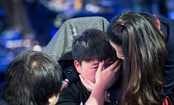 uzi为什么叫电竞巨婴,uzi为什么被称为巨婴