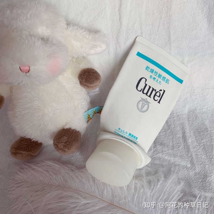 化妆品分享空瓶 (攒了一年又一年的化妆品空瓶)